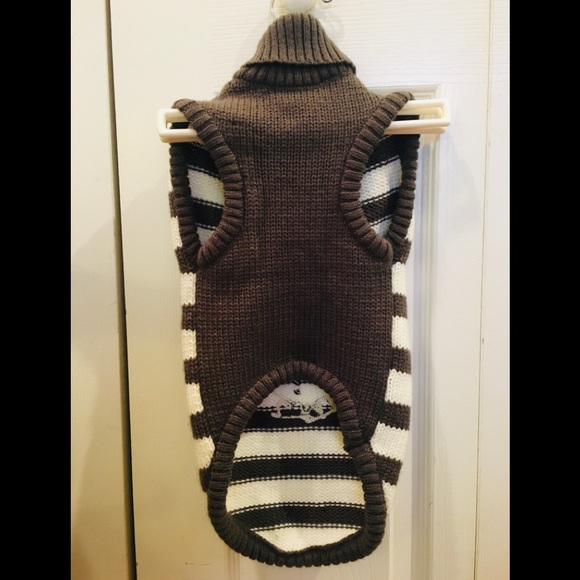 Barkley and Finn puppy/doggie sweater - Picture 2 of 6